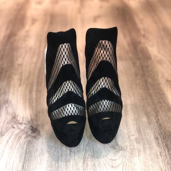 Women Christian louboutin heals